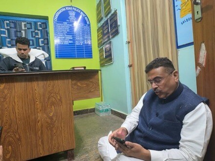 থানায় ধরনা শুভেন্দু অধিকারীর।