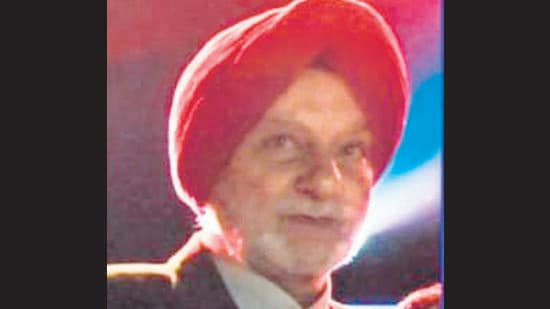 Lieutenant General Kulwant Singh Mann (retd), 83, hailed from a distinguished military family in Bathinda, representing one of three generations to serve in the Indian Army. (HT Photo)