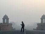 Air quality briefly improved to ‘poor’ on Sunday but is forecast to slide back into the ‘very poor’ category from Monday. (Arvind Yadav/HT)