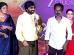 డ్యాన్స్ ఇరగదీసిన డైరెక్టర్(x)