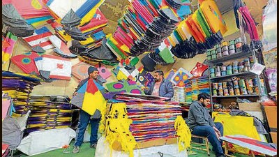 KItes being sold at Daresi in Ludhiana on Sunday. (Gurpreet Singh/HT) KItes being sold at Daresi in Ludhiana on Sunday. (Gurpreet Singh/HT)