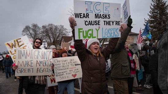 MINNEAPOLIS, MINNESOTA - JANUARY 10: Thousands of demonstrators march from Powderhorn Park to the site where Renee Good was killed on January 10, 2026 in Minneapolis, Minnesota. Good was fatally shot by an immigration enforcement agent during an incident in south Minneapolis on January 7. Scott Olson/Getty Images/AFP (Photo by SCOTT OLSON / GETTY IMAGES NORTH AMERICA / Getty Images via AFP)(Getty Images via AFP)