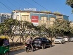 HSVP closed the temporary facility over safety and sanitation issues; RWAs cite misuse, while shopkeepers report falling footfall (Parveen Kumar/HT)