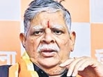 Sena (UBT) loyalist Dagdu Sakpal joins Shinde-Sena.