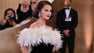 TOPSHOT - US actress Selena Gomez attends the 83rd annual Golden Globe Awards at the Beverly Hilton hotel in Beverly Hills, California, on January 11, 2026. (Photo by Frederic J. Brown / AFP) / -- IMAGE RESTRICTED TO EDITORIAL USE - STRICTLY NO COMMERCIAL USE -- (AFP) TOPSHOT - US actress Selena Gomez attends the 83rd annual Golden Globe Awards at the Beverly Hilton hotel in Beverly Hills, California, on January 11, 2026. (Photo by Frederic J. Brown / AFP) / -- IMAGE RESTRICTED TO EDITORIAL USE - STRICTLY NO COMMERCIAL USE -- (AFP)