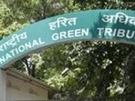 The National Green Tribunal (NGT) has imposed a fine on the Srinagar Municipal Corporation (SMC) for failing to come out with a progress report on the problem of dealing with the 11 lakh metric tons of legacy waste lying at the Achan landfill site in Srinagar. (HT)