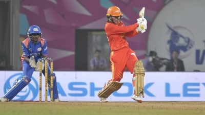 Georgia Wareham remained unbeaten on 43 off 33 balls, striking four fours and a six as Gujarat Giants posted a challenging 192 for five. Georgia Wareham remained unbeaten on 43 off 33 balls, striking four fours and a six as Gujarat Giants posted a challenging 192 for five.