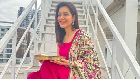 Actor Raashii Khanna celebrates the auspicious festival of Lohri