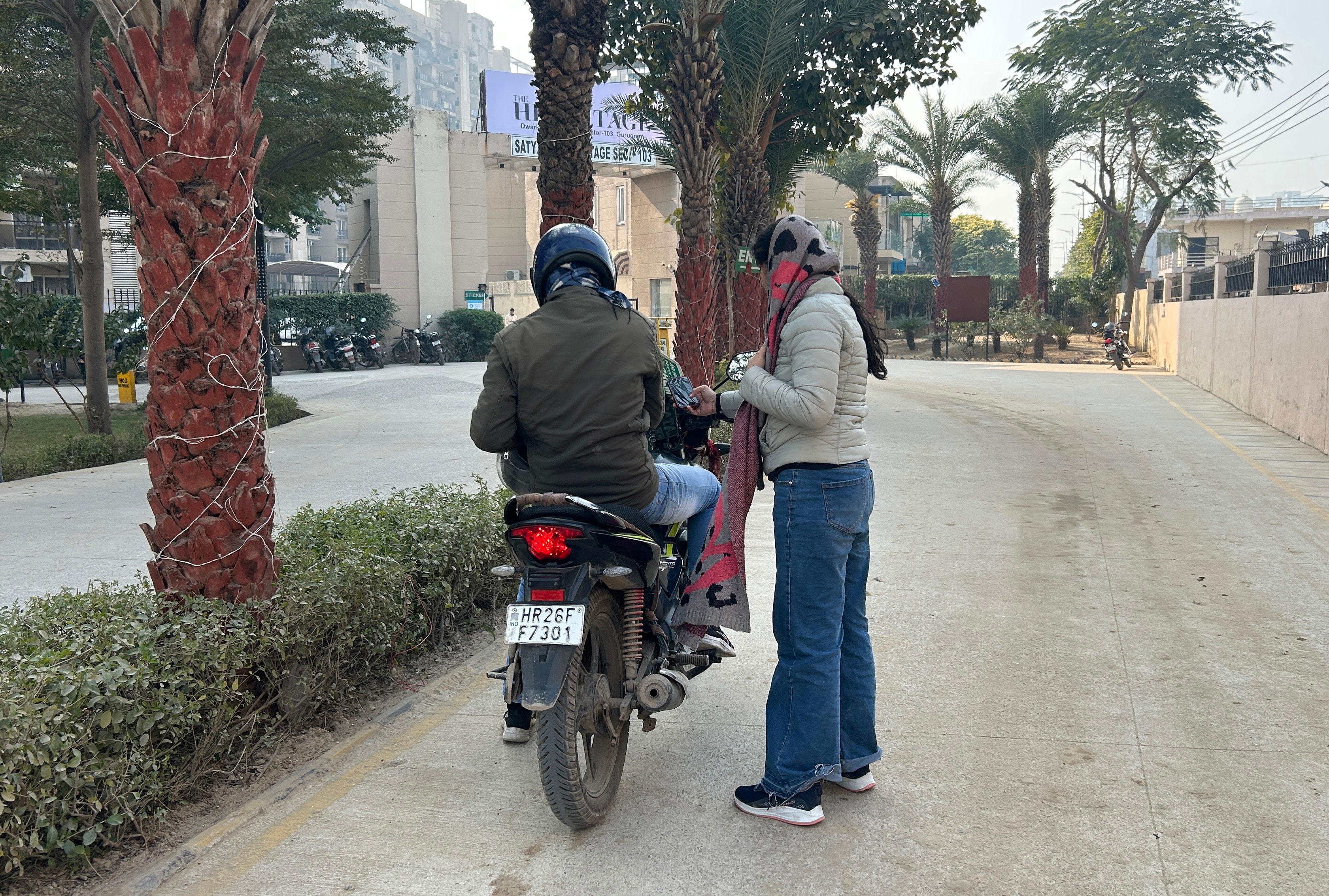 Residents rely on app-based taxis for last-mile connectivity. (Parveen Kumar/HT) Residents rely on app-based taxis for last-mile connectivity. (Parveen Kumar/HT)