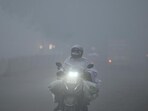 A dense fog enveloped the city (Parveen Kumar/HT)