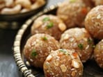 Gond Ladoo