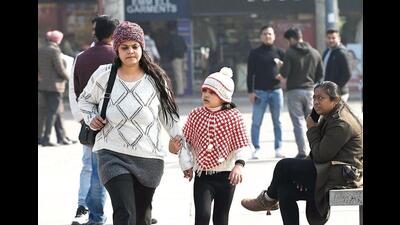 On Thursday, Chandigarh was still colder than Manali at 15.2°C and Shimla at 16.9°C. (Keshav Singh/HT) On Thursday, Chandigarh was still colder than Manali at 15.2°C and Shimla at 16.9°C. (Keshav Singh/HT)