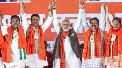 আগামী রবিবার সিঙ্গুরে সভা করবেন প্রধানমন্ত্রী নরেন্দ্র মোদী। (ফাইল ছবি, সৌজন্যে পিটিআই) আগামী রবিবার সিঙ্গুরে সভা করবেন প্রধানমন্ত্রী নরেন্দ্র মোদী। (ফাইল ছবি, সৌজন্যে পিটিআই)
