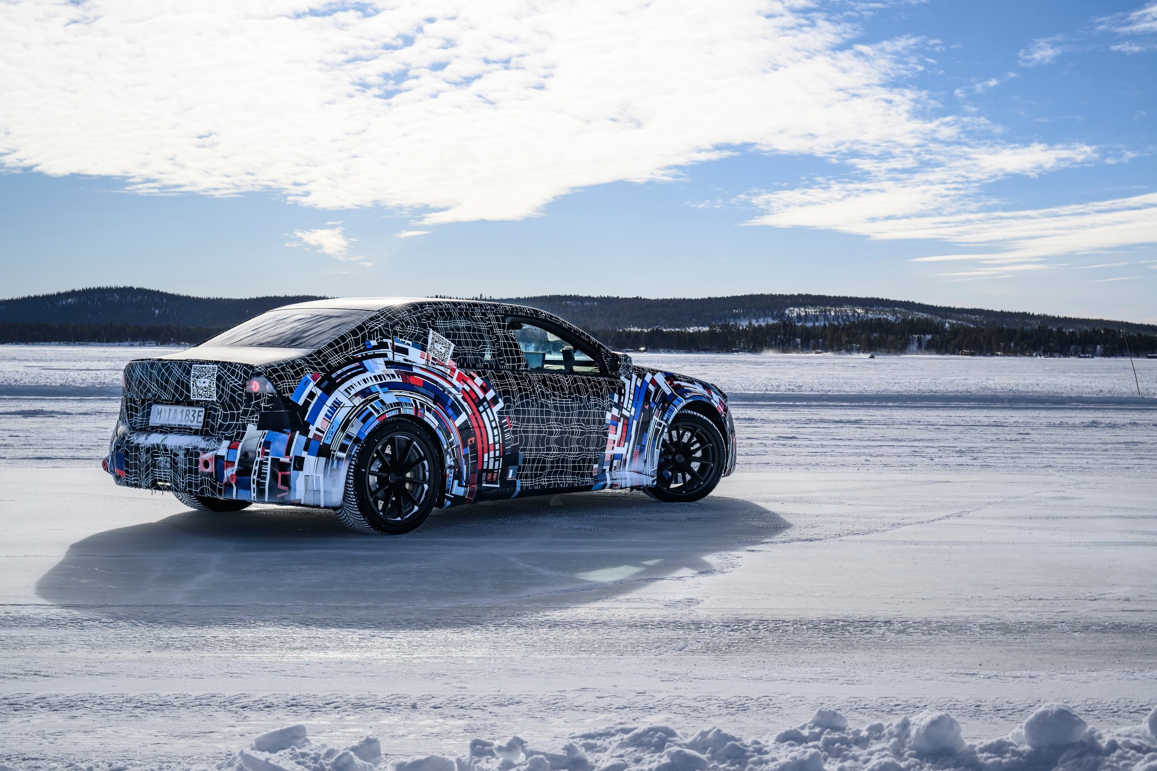The iM3's Gen6 high-voltage battery will have over 100 kWh of usable energy content and will act as a structural member of the car