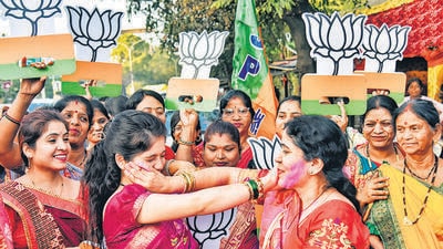 Nagpur, Jan 16 (ANI): BJP workers celebrate their party's victory in the Nagpur Municipal Corporation (NMC) elections, in Nagpur on Friday. (ANI Photo) (Ranjit Deshmukh) Nagpur, Jan 16 (ANI): BJP workers celebrate their party's victory in the Nagpur Municipal Corporation (NMC) elections, in Nagpur on Friday. (ANI Photo) (Ranjit Deshmukh)