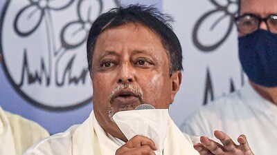 স্বস্তি মুকুল রায়ের (PTI) স্বস্তি মুকুল রায়ের (PTI)
