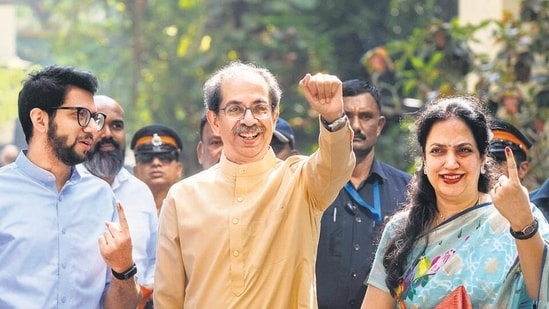 iMumbai, India - January 15, 2026: Shiv Sena (UBT) chief Uddhav Thackeray, along with his family members, poses for photographs after casting his vote in the Brihanmumbai Municipal Corporation (BMC) elections at a polling booth in Bandra in Mumbai, India, on Thursday, January 15, 2025. (Photo by Satish Bate/ Hindustan Times) (Hindustan Times) (HT_PRINT)
