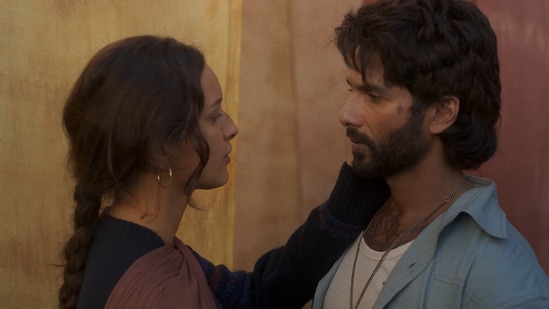 Shahid Kapoor and Triptii Dimri in a still from O Romeo.