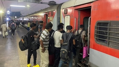 ప్రత్యేక రైళ్లు (image source @GMSRailway) ప్రత్యేక రైళ్లు (image source @GMSRailway)