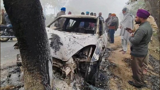 An unidentified speeding vehicle struck the victims’ car on the canal road near Sullar Gharat and fled the scene. (HT)