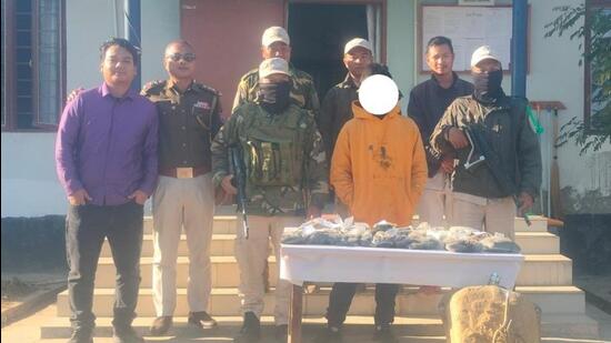 Police said Nang Lian Siam was arrested from Behiang side along Tiddim Road under Singngat police station, Churachandpur district. (X/manipur_police)