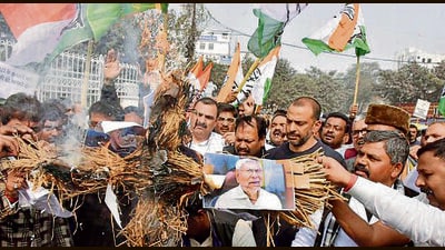 Congress workers burn effigy of Bihar CM Nitish Kumar in protest against the death of NEET student inside Shambhu girls’ hostel in Patna, Monday (HT PHOTO) Congress workers burn effigy of Bihar CM Nitish Kumar in protest against the death of NEET student inside Shambhu girls’ hostel in Patna, Monday (HT PHOTO)