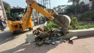 Despite objections from residents, the authorities proceeded with the action. (HT Photo) Despite objections from residents, the authorities proceeded with the action. (HT Photo)