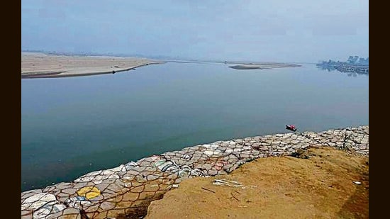 Garhi Fazal residents say the 30-year-old structure vanished due to neglect and erosion. (HT Photo)