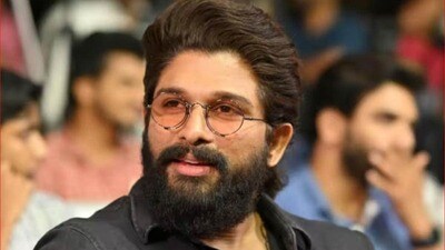 <p>పుష్ప స్టార్ అల్లు అర్జున్ టాప్ 10 స్టార్స్ జాబితాలో నాలుగో స్థానంలో ఉన్నాడు. అల్లు అర్జున్ ప్రస్తుతం అట్లీ సినిమాలో చేస్తున్నాడు.</p> <p>పుష్ప స్టార్ అల్లు అర్జున్ టాప్ 10 స్టార్స్ జాబితాలో నాలుగో స్థానంలో ఉన్నాడు. అల్లు అర్జున్ ప్రస్తుతం అట్లీ సినిమాలో చేస్తున్నాడు.</p>