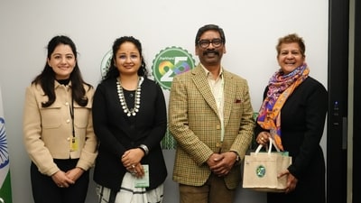 Jharkhand Chief Minister Hemant Soren meets Bloomberg Asia-Pacific Managing Director on the sidelines of WEF 2026 in Davos. Jharkhand Chief Minister Hemant Soren meets Bloomberg Asia-Pacific Managing Director on the sidelines of WEF 2026 in Davos.