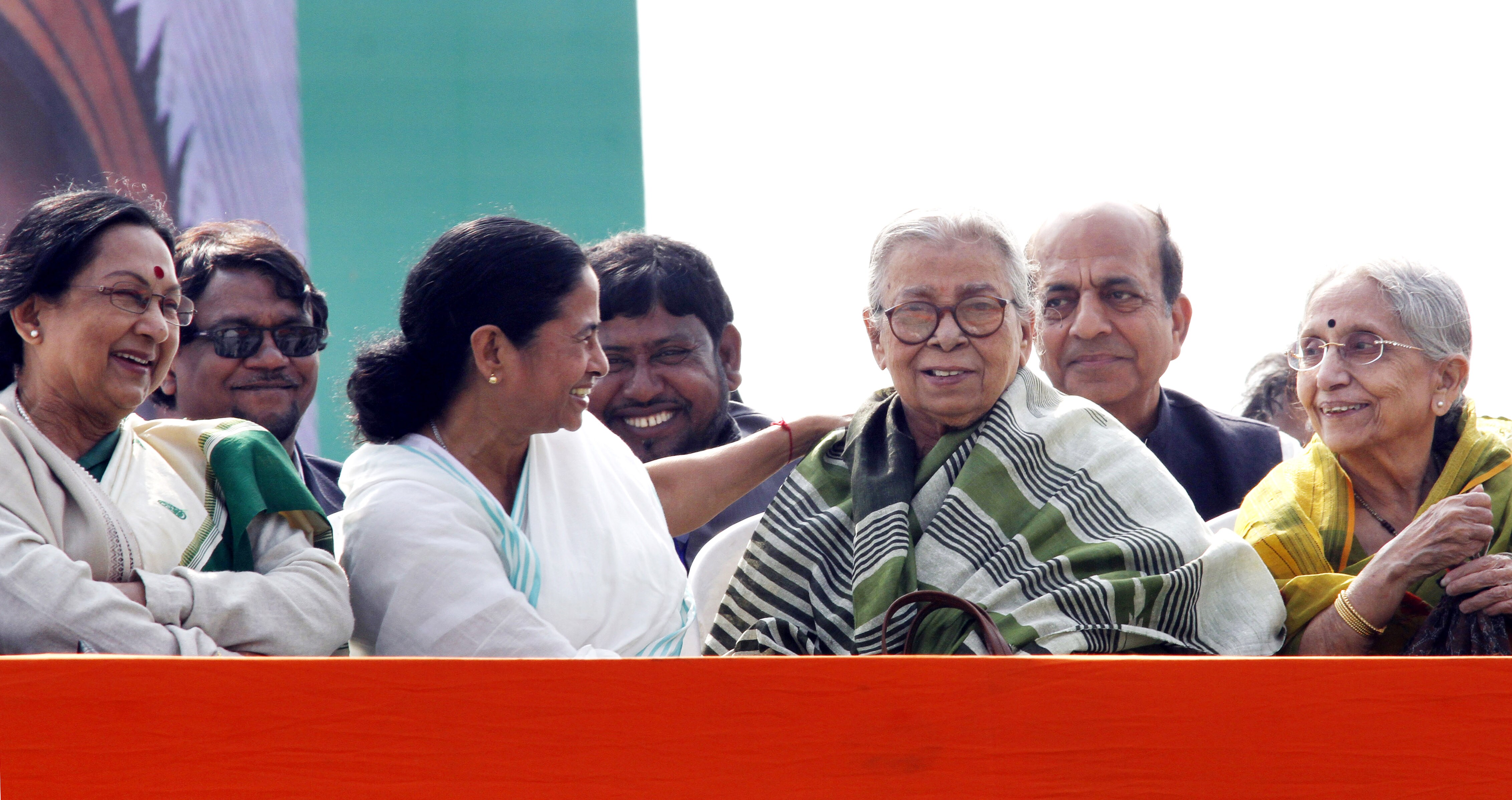 West Bengal Chief Minister Mamata Banerjee with Mahasweta Devi during the Trinamool Congress rally at Brigade Parade Ground on January 30, 2014 in Kolkata. (Subhankar Chakraborty/Hindustan Times) West Bengal Chief Minister Mamata Banerjee with Mahasweta Devi during the Trinamool Congress rally at Brigade Parade Ground on January 30, 2014 in Kolkata. (Subhankar Chakraborty/Hindustan Times)