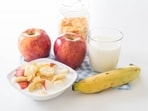 Know if you should eat fruits with milk! 