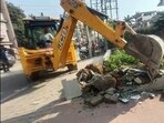 Although the Mohali MC had previously set a December 15, 2025, deadline to remove the structures outside residential premises, the drive had been repeatedly stalled by protests and alleged political resistance. (HT File) Although the Mohali MC had previously set a December 15, 2025, deadline to remove the structures outside residential premises, the drive had been repeatedly stalled by protests and alleged political resistance. (HT File)