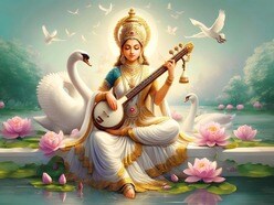 সরস্বতী পুজোয় করে দেখুন এই টোটকা