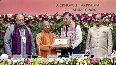 Lok Sabha Speaker Om Birla with Uttar Pradesh chief minister Yogi Adityanath and others during the closing ceremony of the 86th All India Presiding Officers’ Conference at the Legislative Assembly, in Lucknow on Wednesday. (PTI PHOTO) Lok Sabha Speaker Om Birla with Uttar Pradesh chief minister Yogi Adityanath and others during the closing ceremony of the 86th All India Presiding Officers’ Conference at the Legislative Assembly, in Lucknow on Wednesday. (PTI PHOTO)
