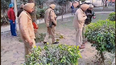 Police at the murder spot in Jamalpur on Wednesday. (HT Photo) Police at the murder spot in Jamalpur on Wednesday. (HT Photo)
