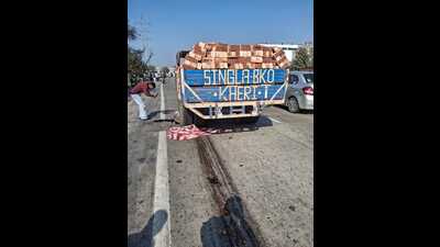 The deceased’s husband remains hospitalised for severe injuries. (HT)