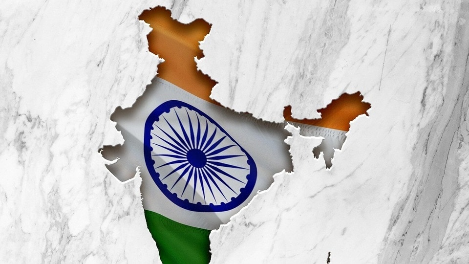 প্রজাতন্ত্র দিবসে হোক দেশাত্মবোধের উদযাপন, পরিচিতদের পাঠান এই শুভেচ্ছাবার্তা