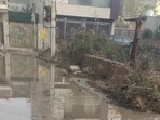 Residents of New Palam Vihar’s Blocks H, J, K, N, P, R, and Q said the problem has persisted for over a year. (HT)