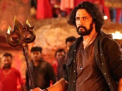 <p><strong>మార్క్ ఓటీటీ</strong>- కన్నడ సూపర్ స్టార్ కిచ్చా సుదీప్ నటించిన యాక్షన్ మూవీ 'మార్క్' ఓటీటీ విడుదల కోసం అందరూ ఆసక్తిగా ఎదురుచూస్తున్నారు. ఇది అద్భుతమైన యాక్షన్, ఎమోషనల్ డ్రామా, రాజకీయ కుట్రల కలయికను కలిగి ఉంది. జనవరి 23 శుక్రవారం జియో హాట్ స్టార్‌లో మార్క్ ఓటీటీ రిలీజ్ కానుంది. ఈ సినిమా తెలుగులో కూడా స్ట్రీమింగ్ కానుంది. ఇలా ఐదు ఇంట్రెస్టింగ్ ఓటీటీ సినిమాల్లో 3 తెలుగులో కూడా రిలీజ్ కానున్నాయి. </p>