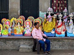মা সরস্বতীর পুষ্পাঞ্জলী মন্ত্রে কেন থাকেন ভদ্রকালী? কালী কি বিদ্যার আরেক রূপ