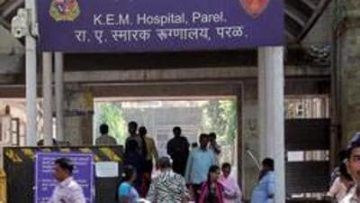 KEM Hospital in Parel (HT Photo) KEM Hospital in Parel (HT Photo)
