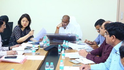 మంత్రి దామోదర రాజనర్సింహ సమావేశం మంత్రి దామోదర రాజనర్సింహ సమావేశం