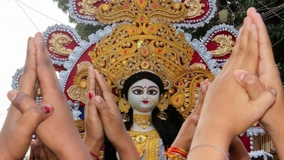 সরস্বতী পুজোর পর কুল খাওয়ার দিন আজ, এর আগে কুল খেতে নেই কেন জানেন? (PTI) সরস্বতী পুজোর পর কুল খাওয়ার দিন আজ, এর আগে কুল খেতে নেই কেন জানেন? (PTI)