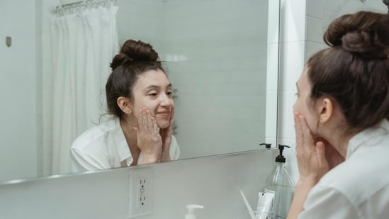 Get rid of acne with these salicylic acid face washes