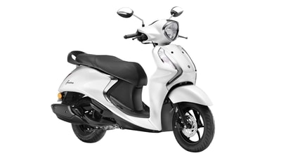 The 2025 Yamaha Fascino 125 continues to draw power from the 125 cc air-cooled, fuel-injected engine tuned for 8 bhp and 10.3 Nm