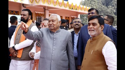 Bihar chief minister Nitish Kumar inspects after inaugurating various development schemes during Samriddhi Yatra at Muzaffarpur on Friday. (HT Photo) Bihar chief minister Nitish Kumar inspects after inaugurating various development schemes during Samriddhi Yatra at Muzaffarpur on Friday. (HT Photo)