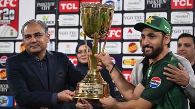 পাকিস্তানের প্রধানমন্ত্রীর রাজনৈতিক বিষয়ক উপদেষ্টা রানা সানাউল্লাহ বলেন, পাকিস্তানের বিশ্বকাপ বয়কট করা উচিত। (AFP) পাকিস্তানের প্রধানমন্ত্রীর রাজনৈতিক বিষয়ক উপদেষ্টা রানা সানাউল্লাহ বলেন, পাকিস্তানের বিশ্বকাপ বয়কট করা উচিত। (AFP)