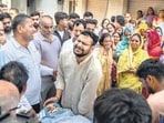 iMumbai, India - January 25, 2026: Family members and relatives mourn during the funeral of Alok Kumar Singh (33), a junior college faculty member at Narsee Monjee College of Commerce and Economics, who was allegedly murdered following an argument over alighting from a local train compartment at Malad railway station in Mumbai, India, on Sunday, January 25, 2025. (Photo by Satish Bate/ Hindustan Times) (Hindustan Times) iMumbai, India - January 25, 2026: Family members and relatives mourn during the funeral of Alok Kumar Singh (33), a junior college faculty member at Narsee Monjee College of Commerce and Economics, who was allegedly murdered following an argument over alighting from a local train compartment at Malad railway station in Mumbai, India, on Sunday, January 25, 2025. (Photo by Satish Bate/ Hindustan Times) (Hindustan Times)