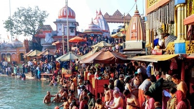 గంగోత్రిలో అన్యమతస్థుల ప్రవేశంపై నిషేధం.. అదే దారిలో మిగిలిన ఆలయాలు (Rameshwar Gaur) గంగోత్రిలో అన్యమతస్థుల ప్రవేశంపై నిషేధం.. అదే దారిలో మిగిలిన ఆలయాలు (Rameshwar Gaur)